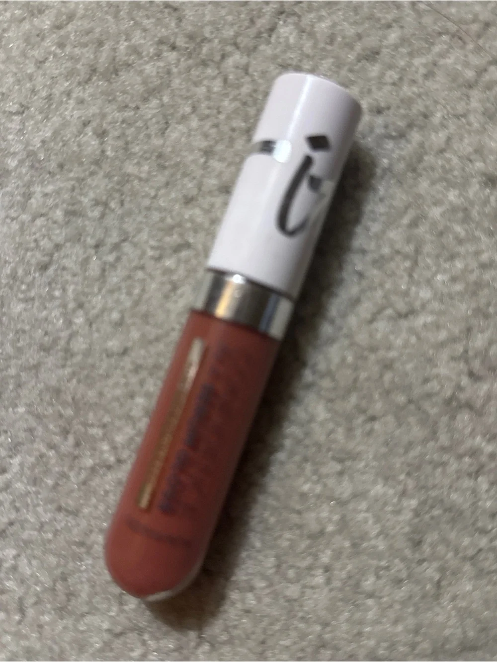 it cosmetics Liquid Lipstick in Warm Rust